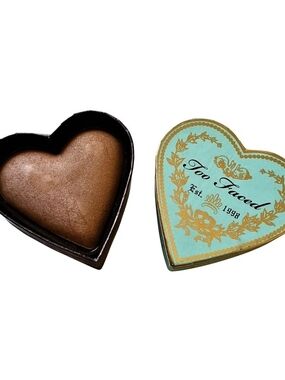 Too Faced Sweethearts Baked Luminous Glow Bronzer – Shade: Sweet Tea